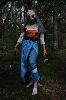 Dead by Daylight Fan Shows Off Incredible Huntress Cosplay -