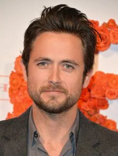 Picture of Justin Chatwin