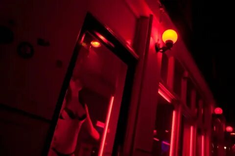 Photo Essay: The Red Light District in Amsterdam - Over Yond