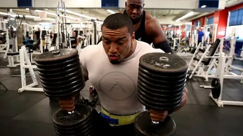 LARRYWHEELS VS STEVE GENTILI 450LB INCLINE DUMBBELL PRESS! -