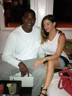 Former NFL player Keyshawn Johnson is outchea sleeping with 