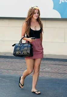 Isla fisher, Fashion, Celebrity feet