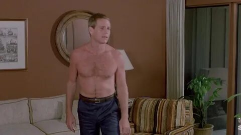 ausCAPS: Ryan O'Neal nude in Partners