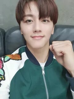 Pin by Valeria on Kang Chani Sf9, Sf9 youngbin, Social mediu