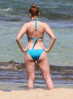 Scarlett Johansson bikini Bikini-Clad Scarlett Johansson Vac