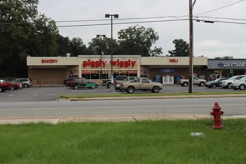 File:Piggly Wiggly, Lakeland.jpg - Wikimedia Commons