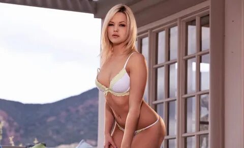 Top 25 sexiest female porn stars in the adult entertainment 