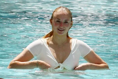 Digitalminx.com - Actresses - Sophie Turner - Page 6