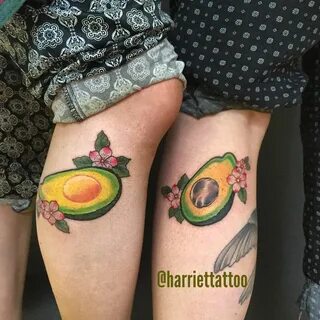 Avocado tattoo matching tattoos Tatuaje de aguacate, Tatuaje