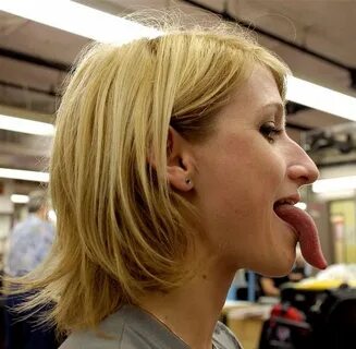 Long Tongue Girl - FunnyMadWorld