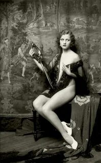 Alfred Cheney Johnston Ziegfeld Follies showgirls Vintage ph