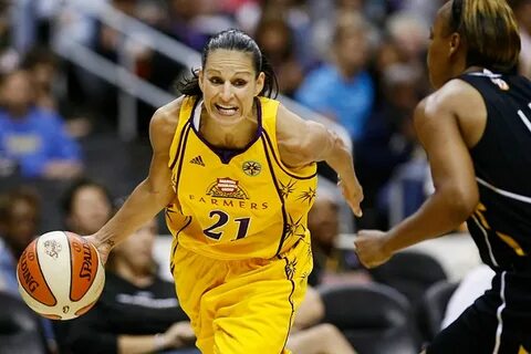 Quick Analysis: Chicago Sky Sign Unrestricted Free Agent Tic