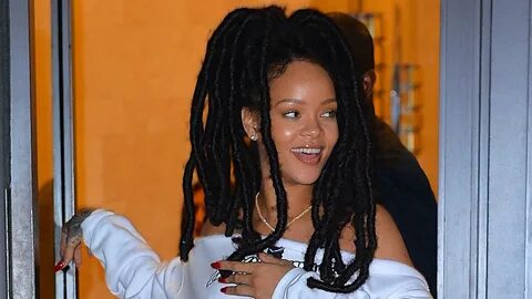Rihanna Wore An Elementary School Photo Of Herself To The Cl