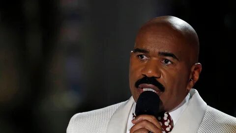 Twitter roasts Steve Harvey over Miss Universe mistake