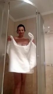 milf towel drop Porn Pics and XXX Videos