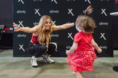 #XFINITYZone - поиск в Твиттере (@lindsayell) — Twitter