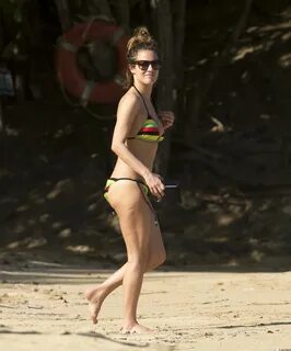 caroline-flack-in-bikini-at-a-beach-in-jamaica_5.