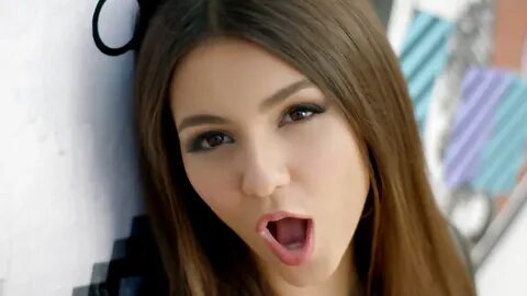 Victoria Justice open mouth - 12 Pics xHamster