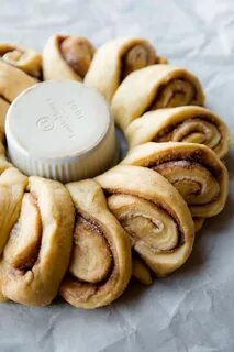 Cinnamon Roll Wreath - Red Star ® Yeast Recipe Cinnamon roll