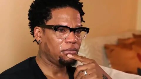 D.L. Hughley cries while talking about son with Asperger's