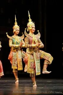 Thai dancing ร า ม เ ก ย ร ต โ ข น พ ร ะ ร า ช ท า น #khon #