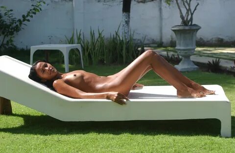 Girl Caught Sun Tanning Naked hotelstankoff.com