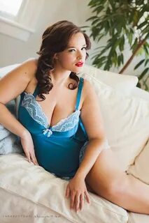 Full figured busty The 18 Best Bras For Big Boobs And Divers