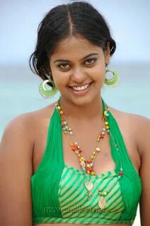 Telugu Actress Bindu Madhavi Hot Photos Pics in Sega New Mov