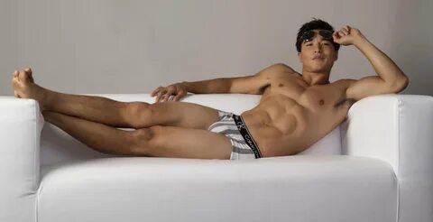 my new plaid pants: Good Morning, Gratuitous Ludi Lin