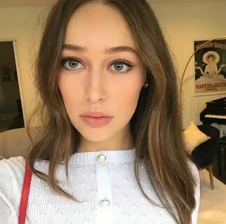 Her eyes are hypnotic 💚 #alyciadebnamcarey #alyciajasmin #th