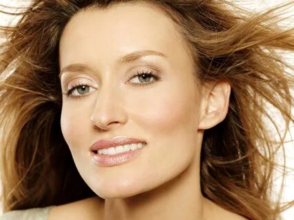 Tapety : Natascha McElhone