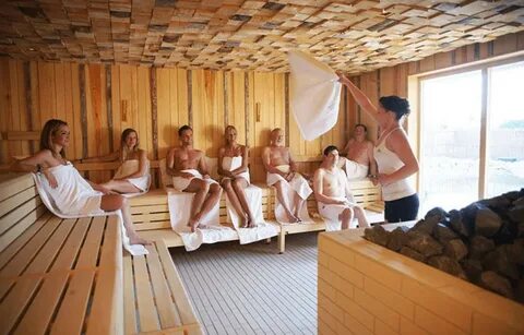 What Are the Best 6-person Saunas? - Reviews and Tips