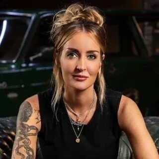 Helen Stanley, Goblin Works Garage Tv presenters, Beautiful 