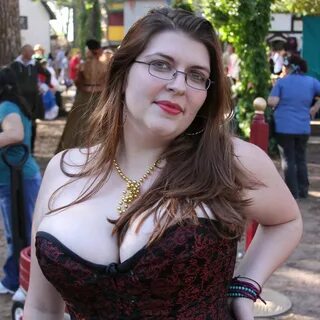 Bbw boobs cleavage