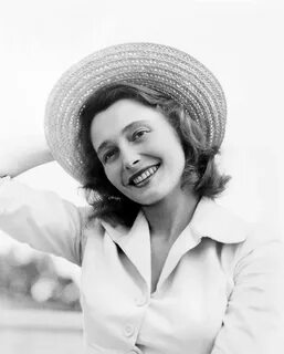 Patricia Neal - Wall Of Celebrities