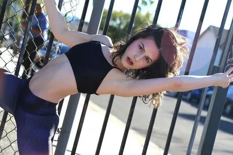 49 hot photos of Erin Sanders will inspire you to get rich a