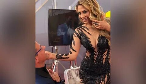 Aracely Arámbula enciende Instagram al lucir su increíble fi