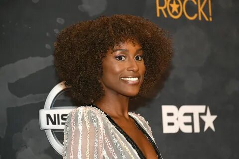 Issa Rae Makes us Love What We Don't Even Like at the Black 