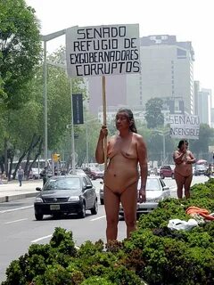 Mujeres mexicanas indigenas muy cogibles protestan desnudas 