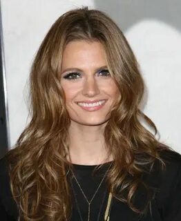 Stana Katic is Kate Beckett Hair styles, Hairstyle, Brunette
