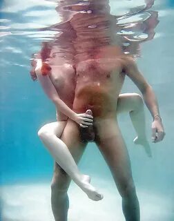 Underwater frolics - Photo #26