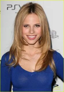 Halston Sage Pictures