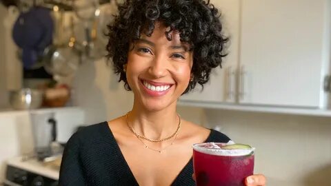 You’re Gonna Be Obsessed With This Fresh Berry Lemonade Reci