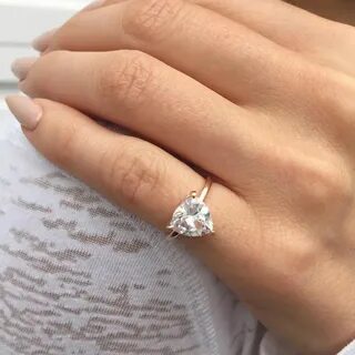 Women Are Rocking Anti-Engagement Rings Out Of Self-Love SEL