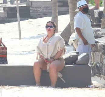 Chiquis Rivera AzLeaks