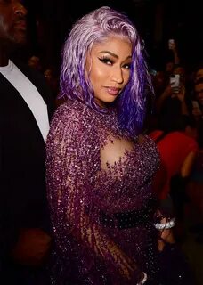 Nicki Minaj’s Two-Toned Lavender Hair Is a NYFW Highlight Om