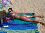 ПОРНО ФОТО Нудисткий пляж переполнен красивыми голыми девушк