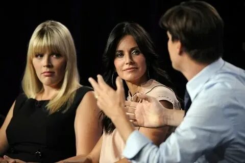 The cast of Cougar Town at ABC's TCA tour 2009. - Cougar Tow