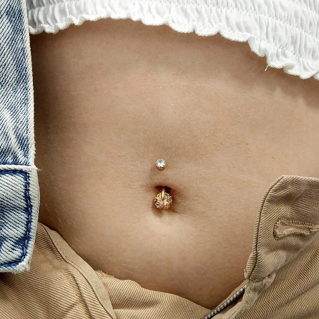 Фото Piercingstudio & Jewelry в Instagram: "Bauchnabel Piercing Ne...