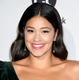 Gina Rodriguez Long Wavy Cut - Gina Rodriguez Looks - StyleB